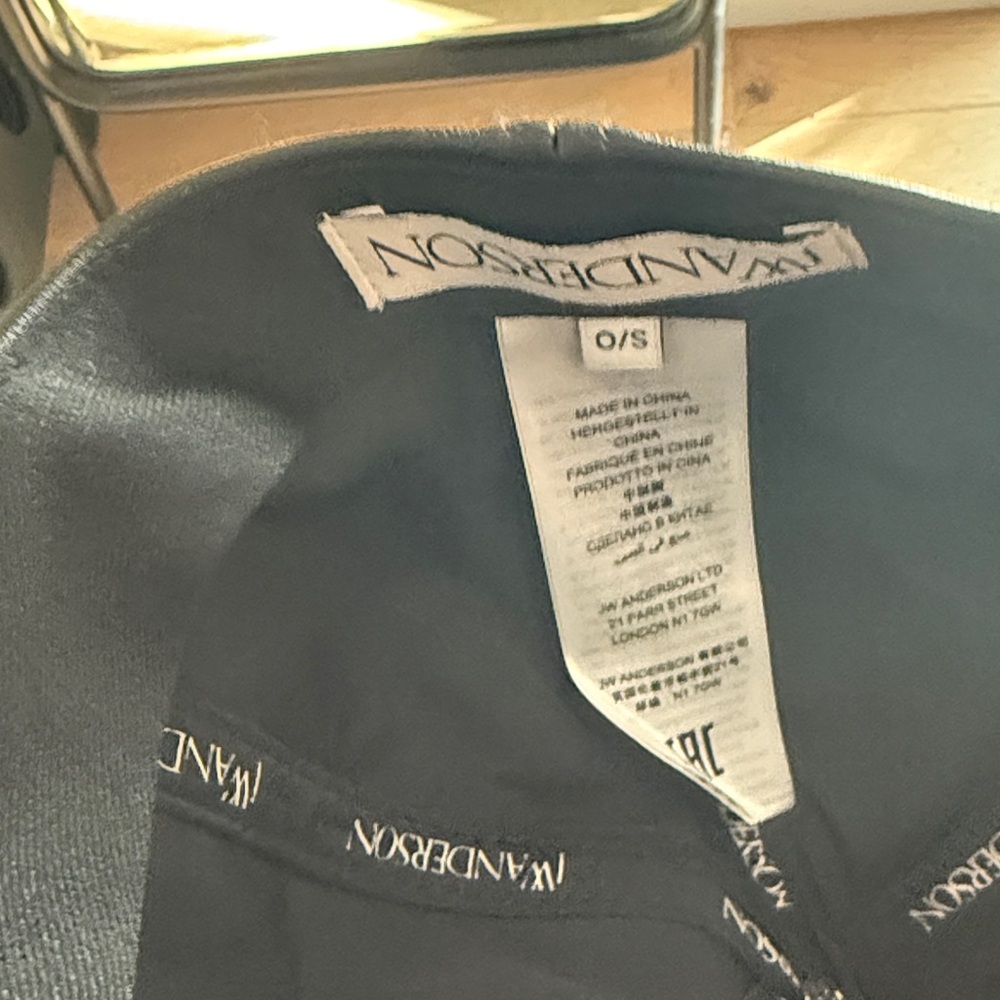JW ANDERSON Black Leather Cap with Crystal Brim - Picture 5 of 5